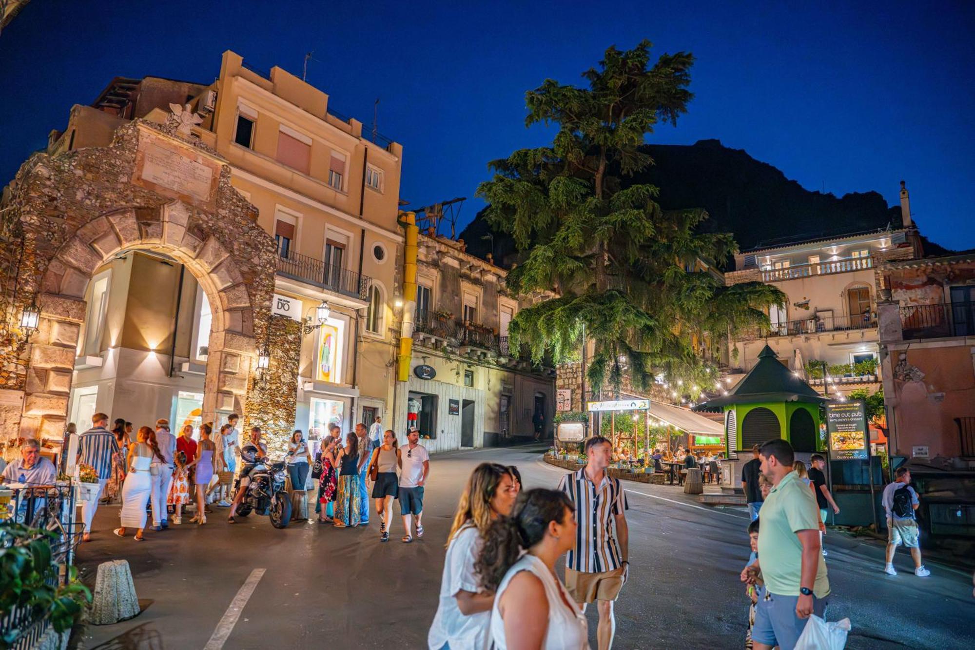 La Terrazza Di Porta Messina Hotel Taormina Exterior photo